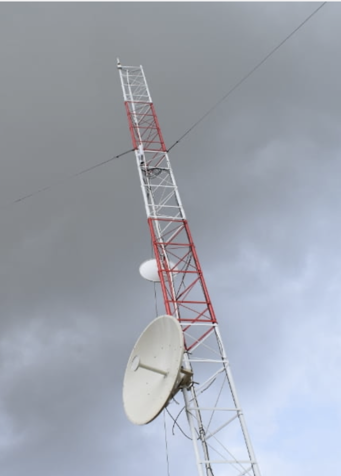 Precision-engineered masts
